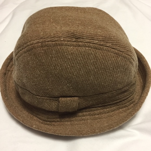 Accessories - Wool Fashion Hat Brown with Red Flower Clip